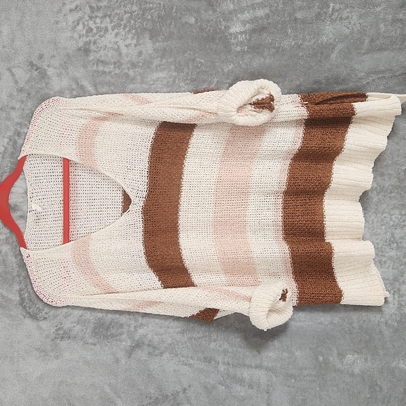 WISHLIST Lightweight V-neck sweater size M/L - Picture 1 of 11